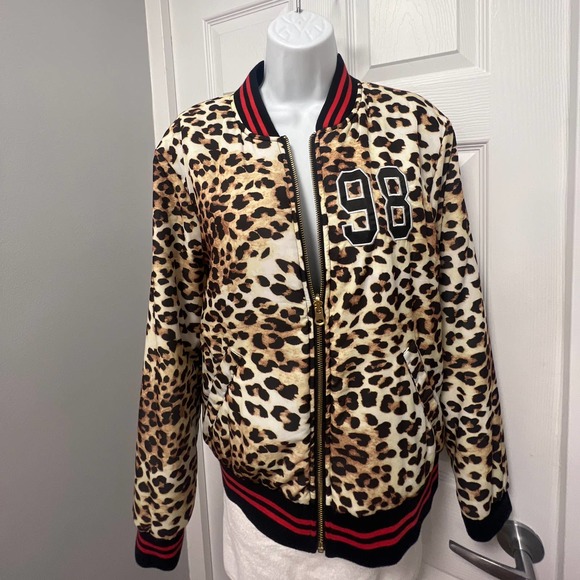 Forever 21 animal print zip up bomber jacket  SIZE M - Picture 1 of 6